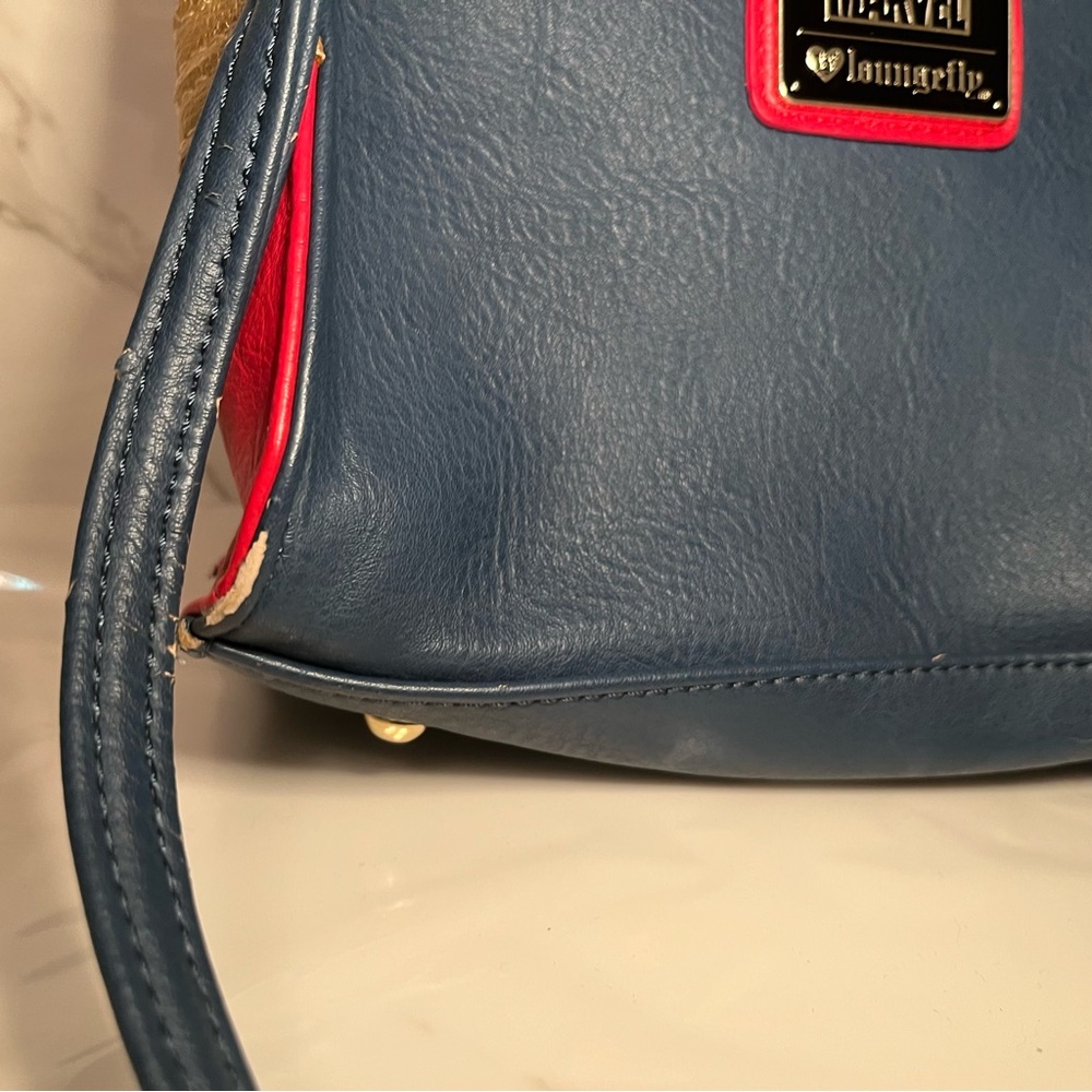 Marvel Loungefly Crossbody Bag - Picture 6 of 11
